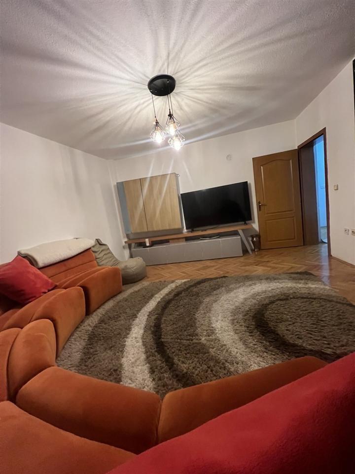 Ipet banesa me qera (1)