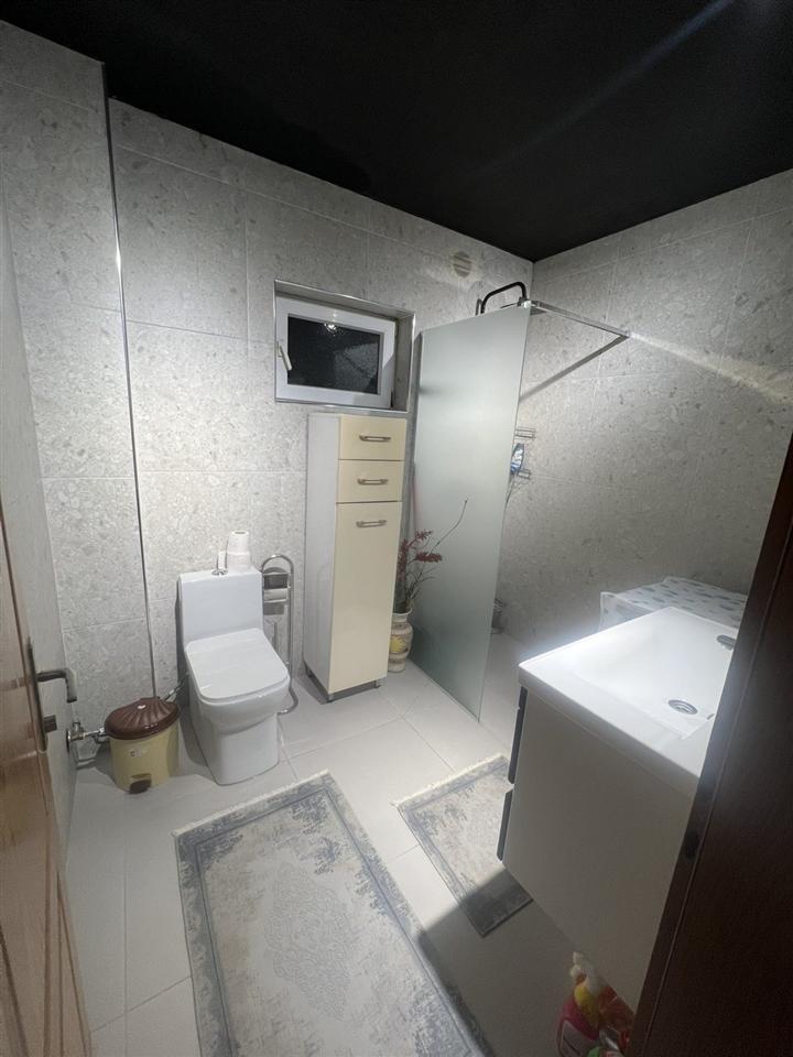 Ipet banesa me qera (2)