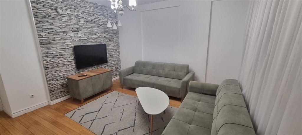 Banese me qira ne rrugen b (5)