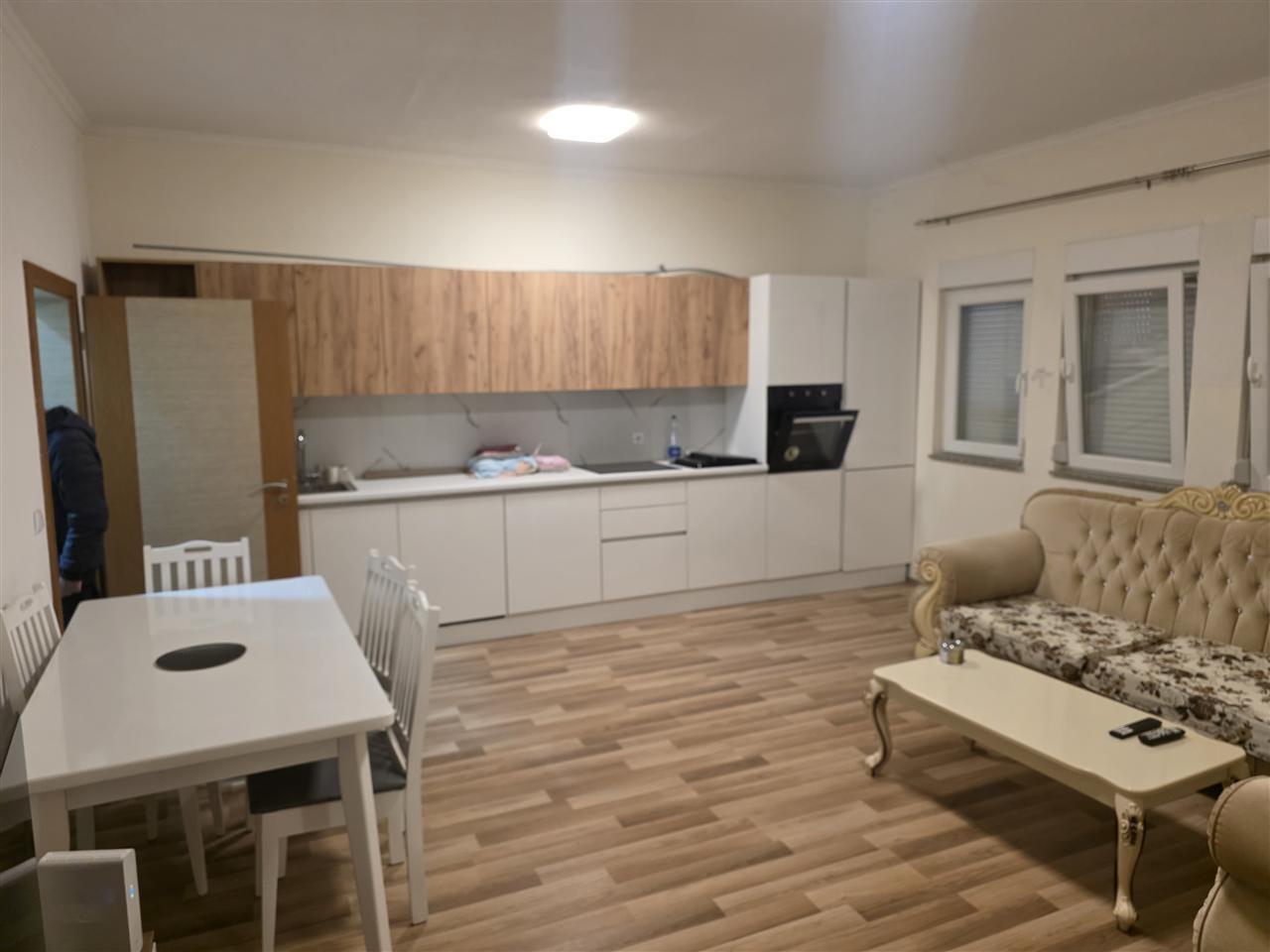 Banes me qera velani