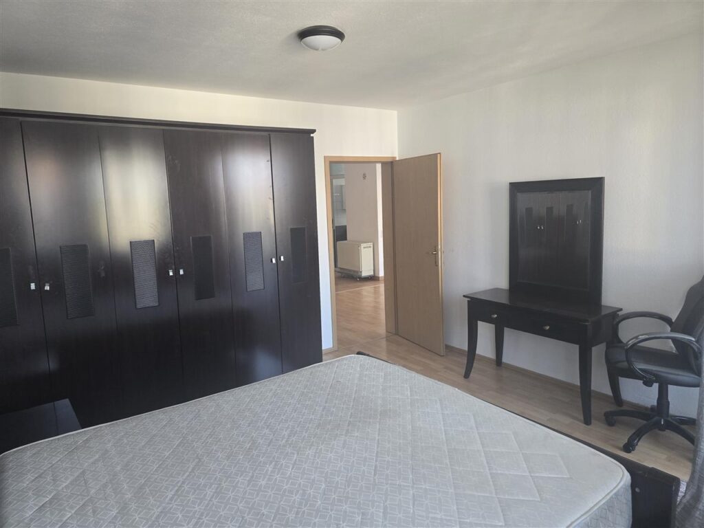 Banese me qera ne b diellit afer xhambazeve 4 (4)