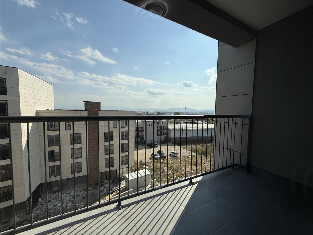 Banese e re me qera mbi ambasaden amerikane (3)