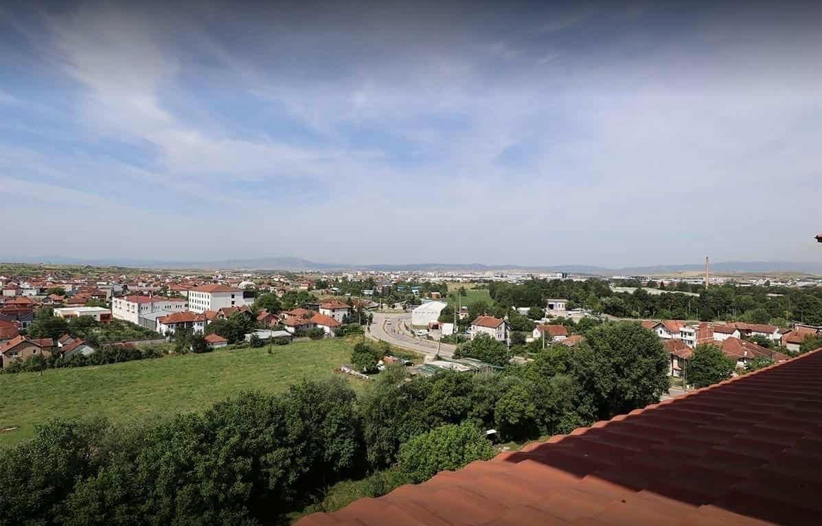 Banese ne shitje ne prishtina stars kalabri (1)