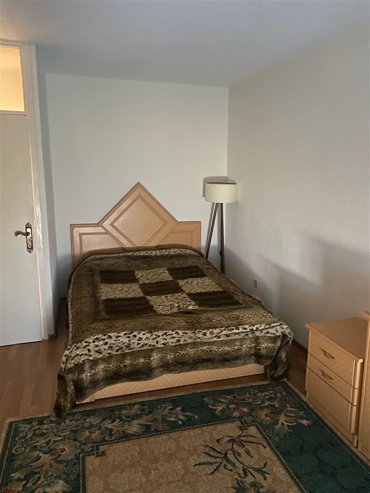 Shitet banesa ne fushe kosove bresje (4)