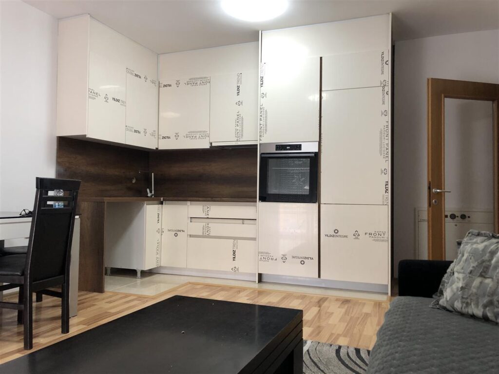 Banesa ipet me qira 70m2