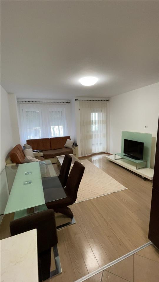 Leshohet me qera banesa ne fushekosove (7)