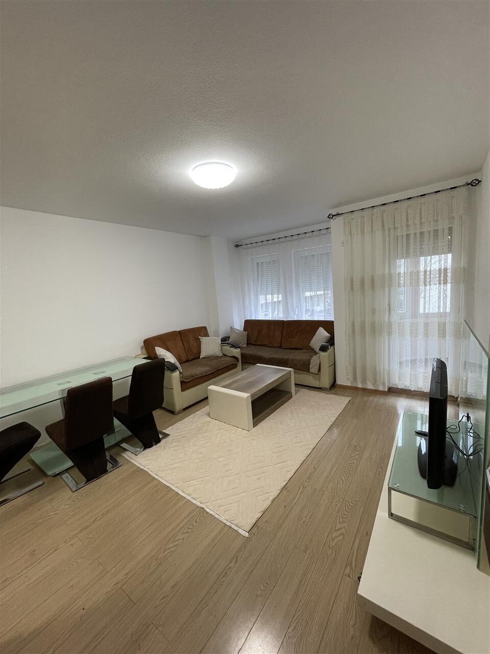 Leshohet me qera banesa ne fushekosove