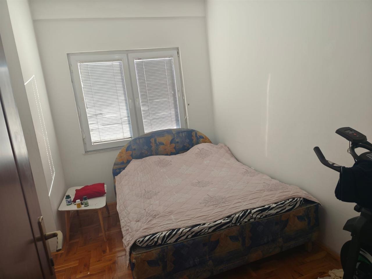 Shitet banesa 60 m ne emshir kalabri (2)