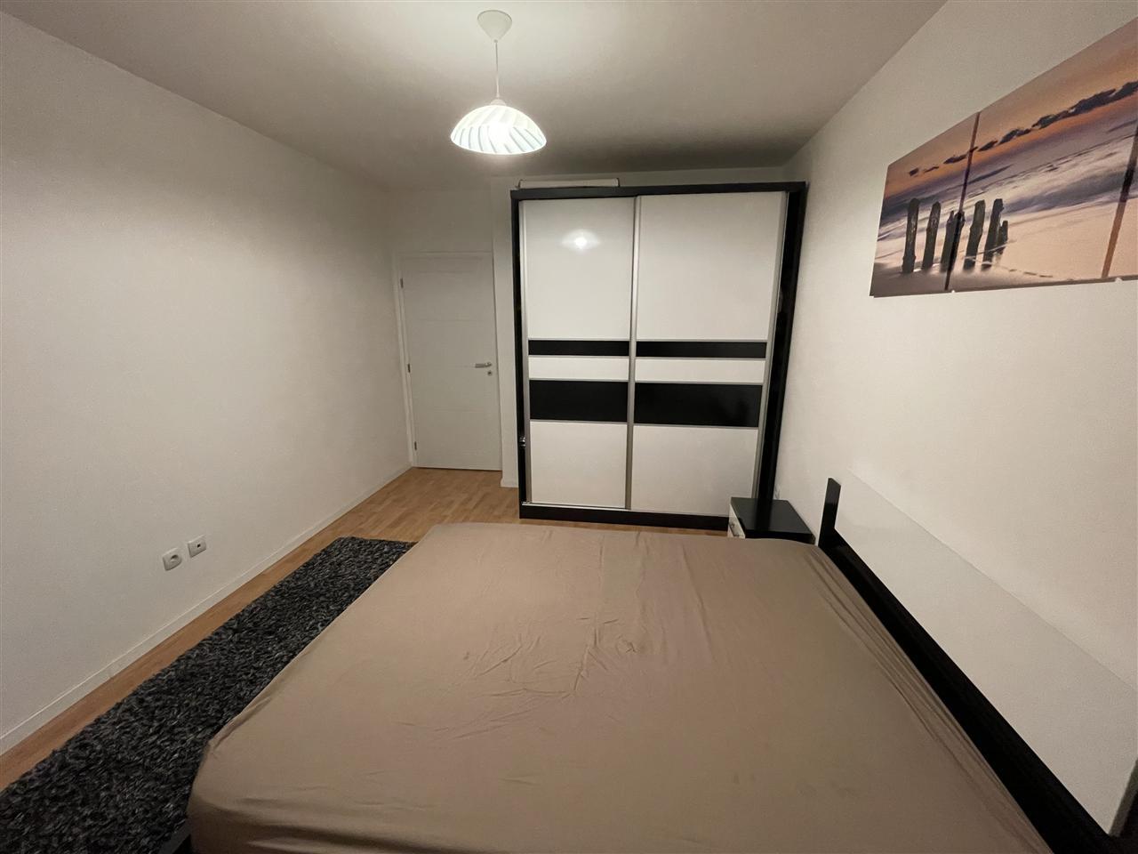 Shitet banesa ne rrugen c e mobiluar (3)