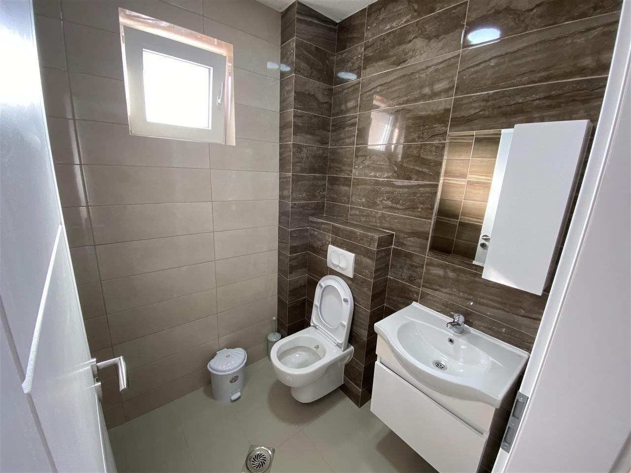 Banese me qira ne rrugen b (2)