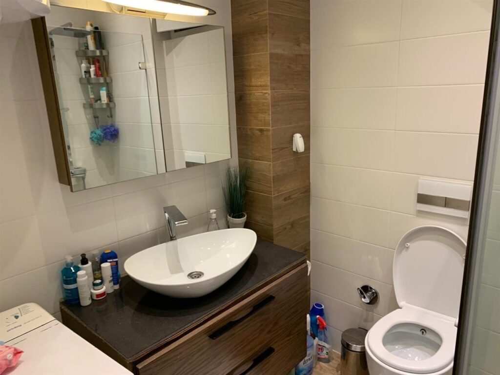 Leshohet banesa me qera ne lagjen emshir prishtine