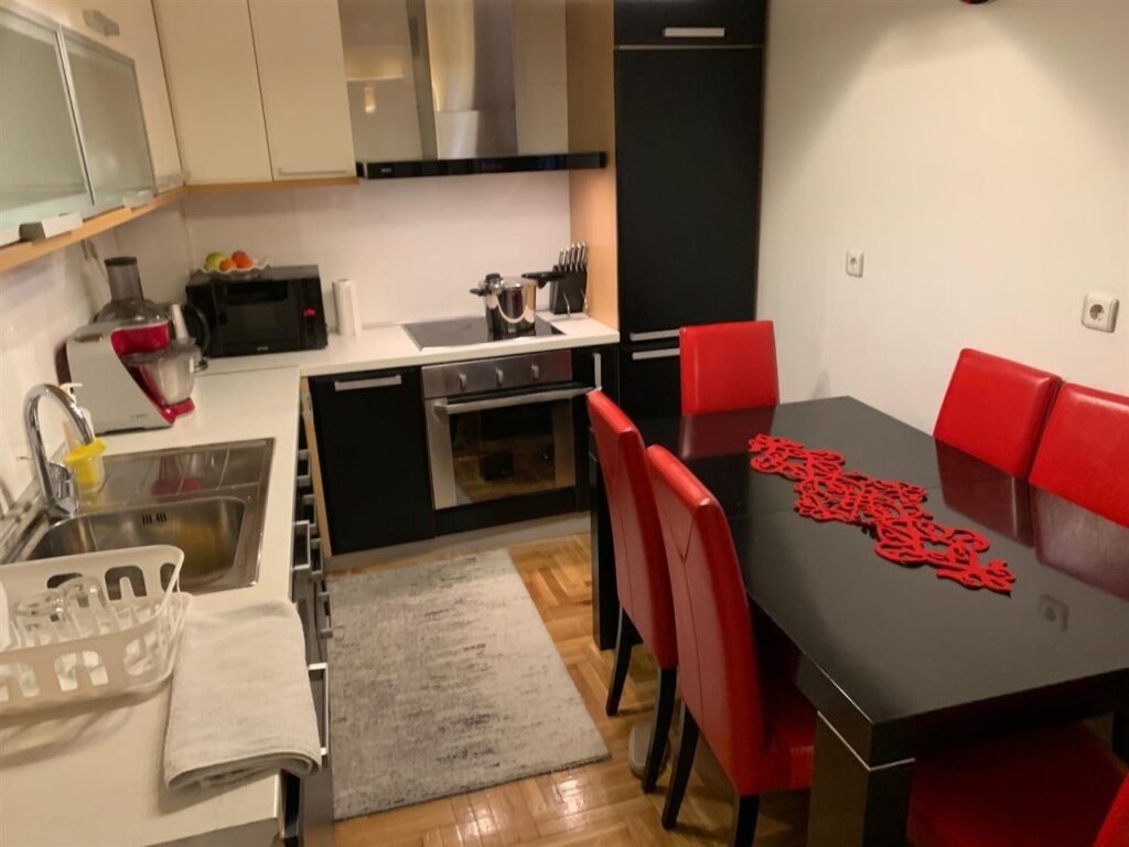 Leshohet banesa me qera ne lagjen emshir prishtine