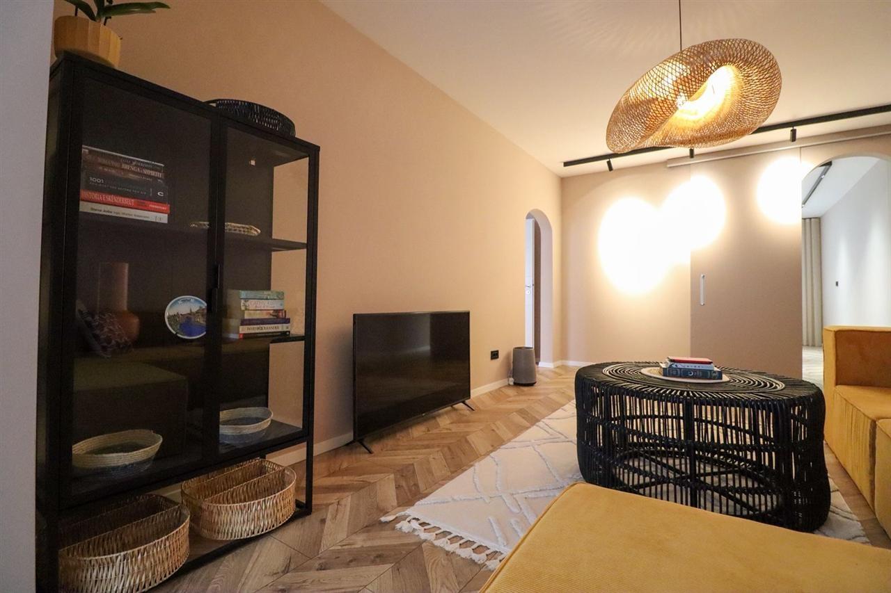 Luxury apartment me qerra