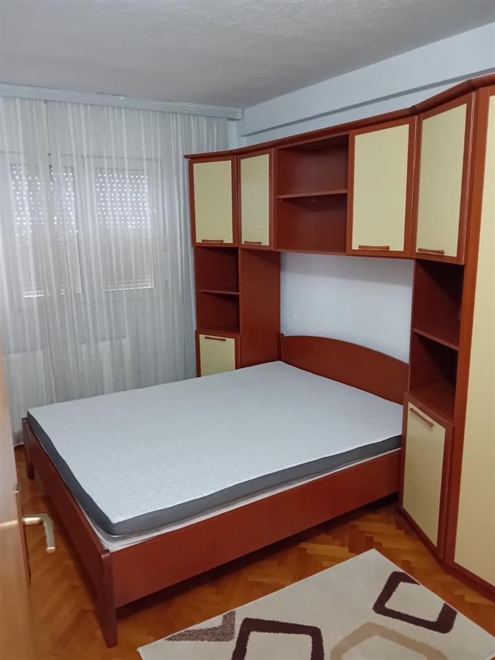 Ofrohet me qira banesa 60m ne ulpiane (4)