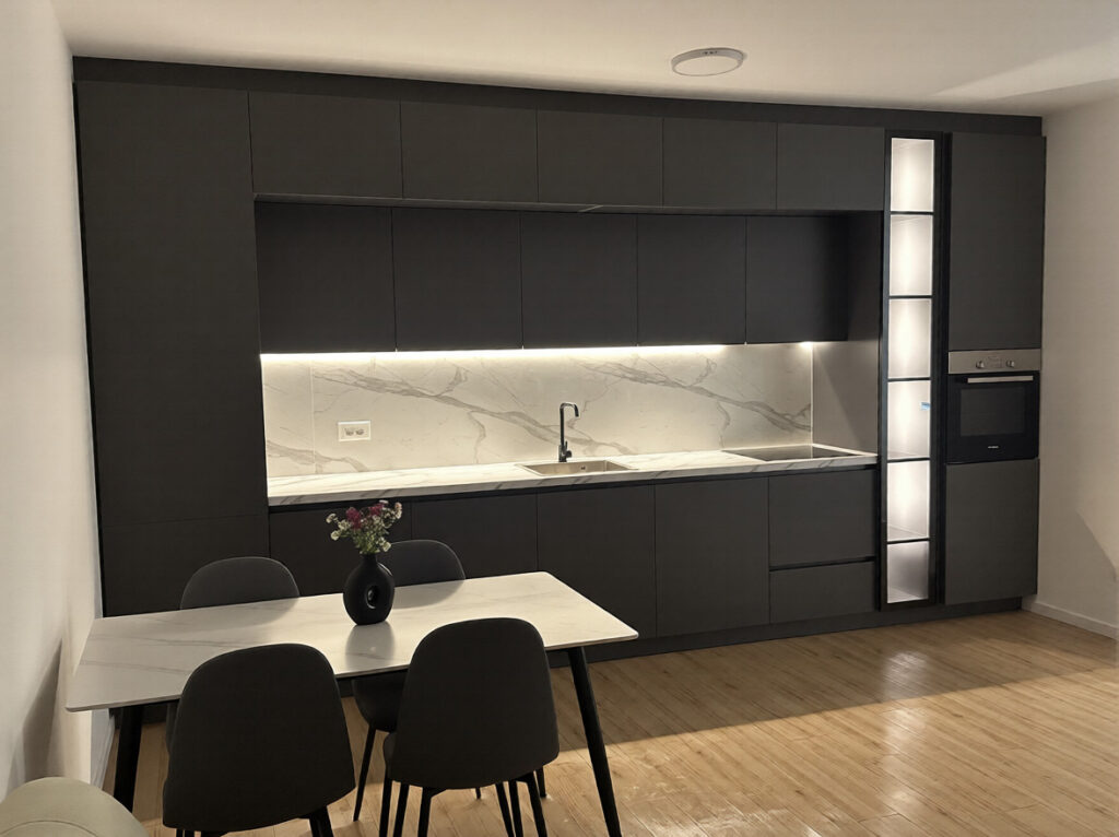 637511305 122213585786506001 1942342947236502933 n