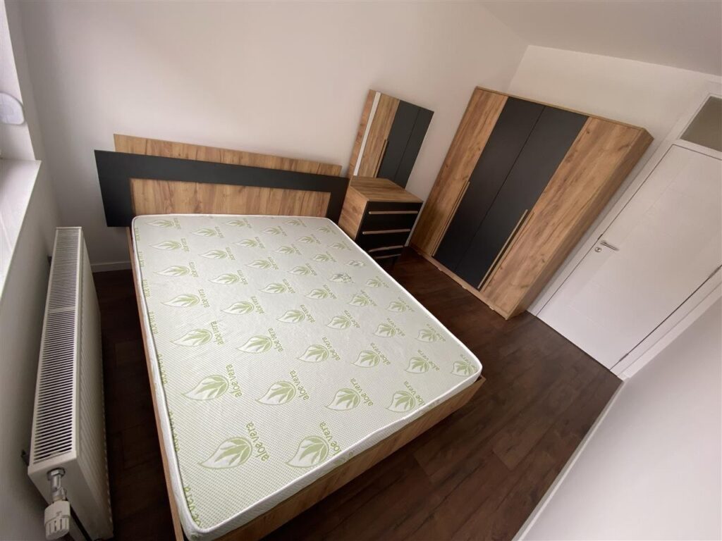 Banes me qera Prishtine