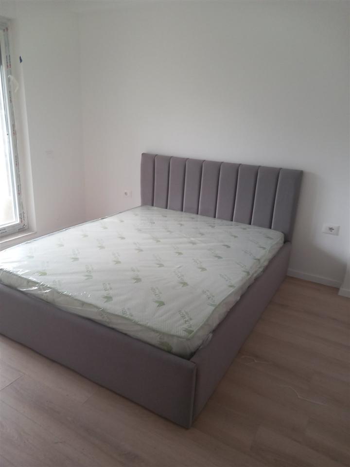 Banes ne katin1 rruga muharrem fejza per qera 88 m2 420 eu (2)