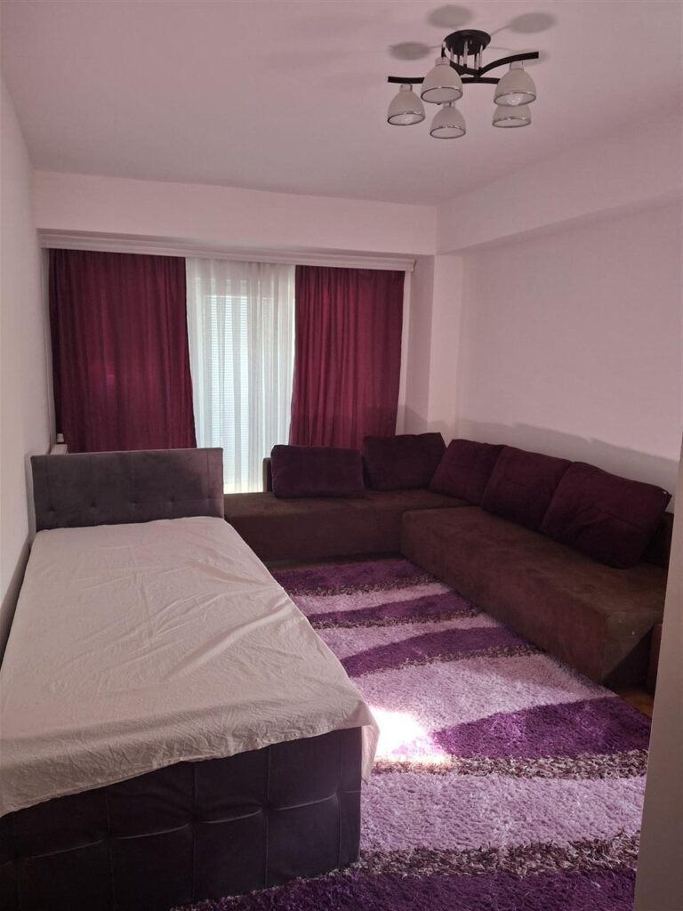 Banesa me qira pejton (3)