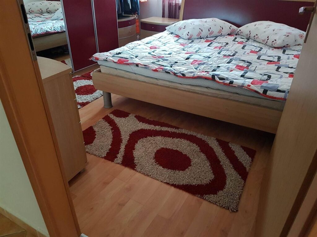 Banesa ne shitje ose ndrrohet me ndonje garsonjere (5)