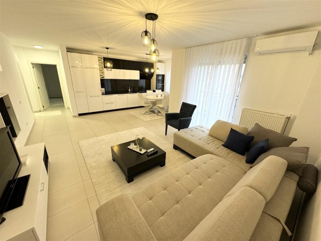 Banese 93m me qira ne kalabri