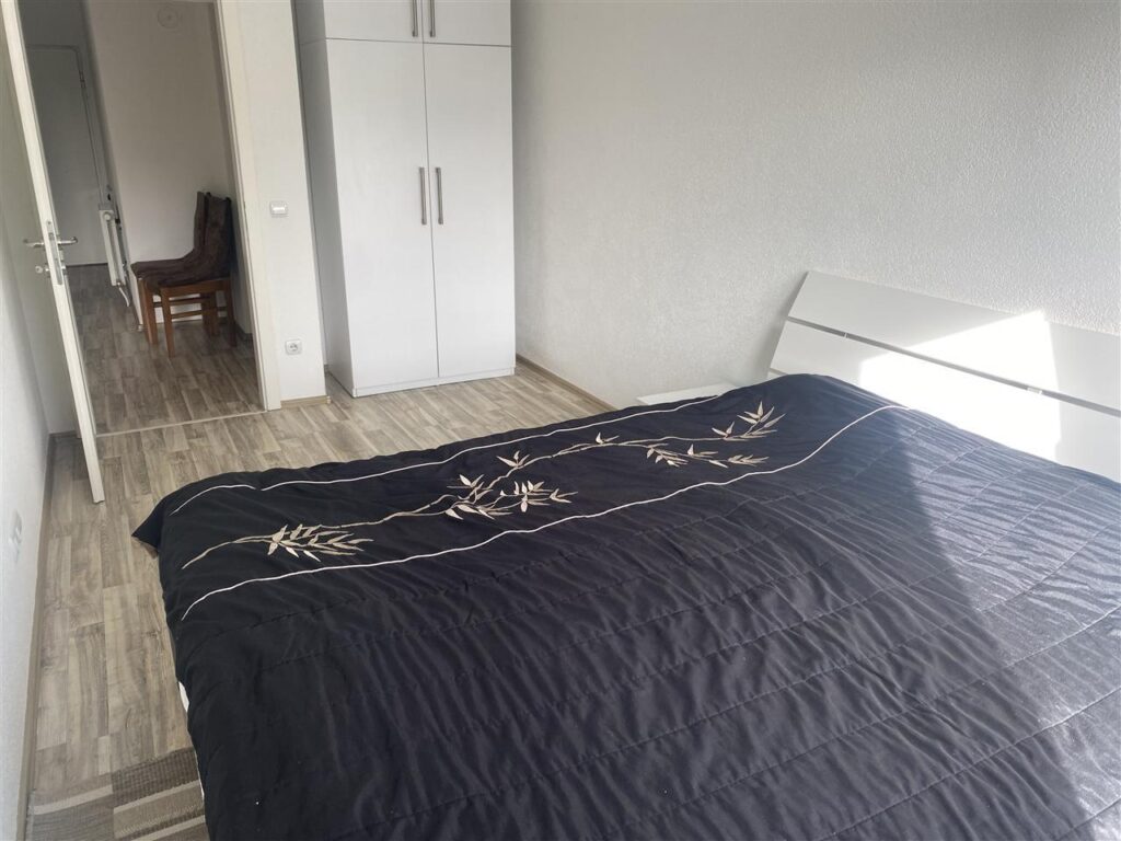 Leshoj banes me qera (2)