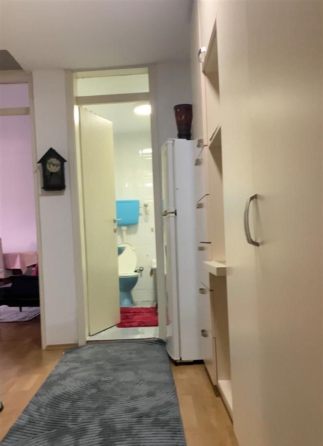 Leshoj me qira banese (3)