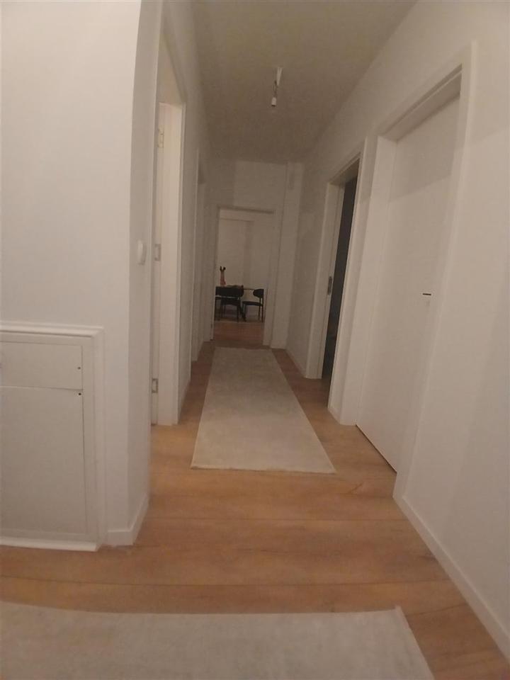 Shitet banesa 87m 86 6m neto e mobiluar ndertim i ri (2)