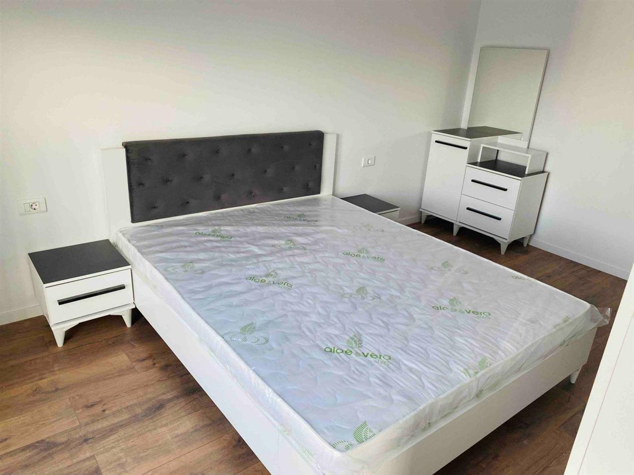 Shitet banesa e re tophane (1)