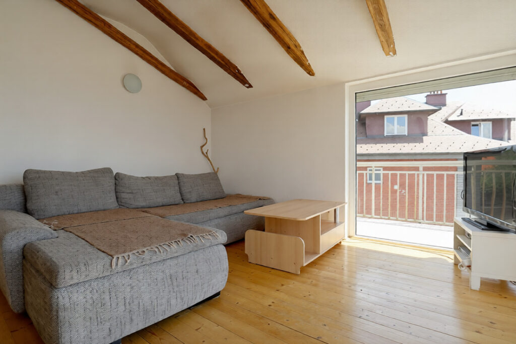 8f9757fe 5653 4c9d 8ad2 4ddb2f7f0399 original(1)