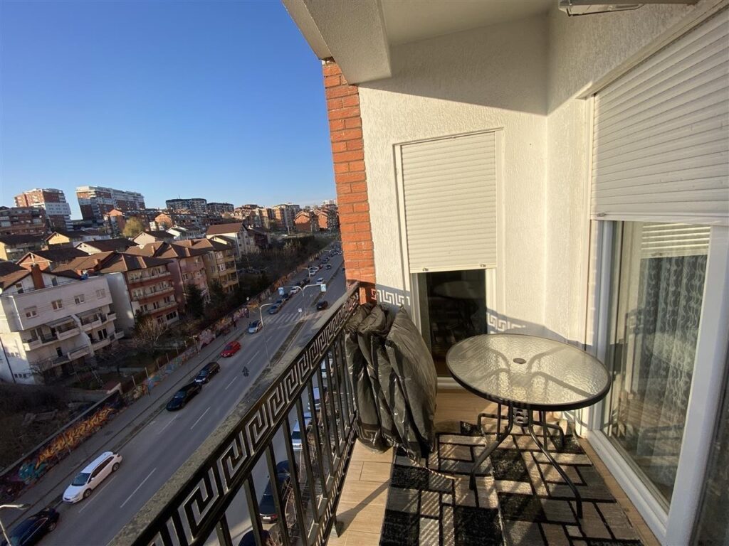 Banese me qira ne Rrugen B