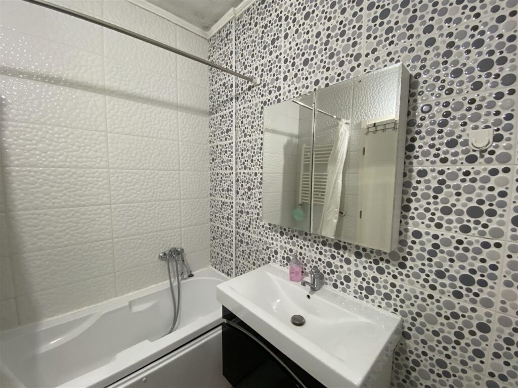 Banese me qira ne Rrugen B