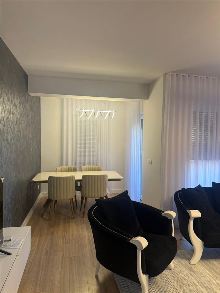 Banesa jepet me qera (3)