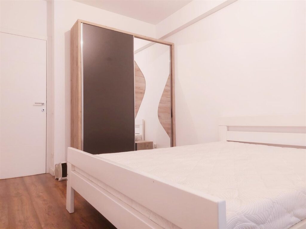 Banese me qira bregu i diellit prishtine (4)