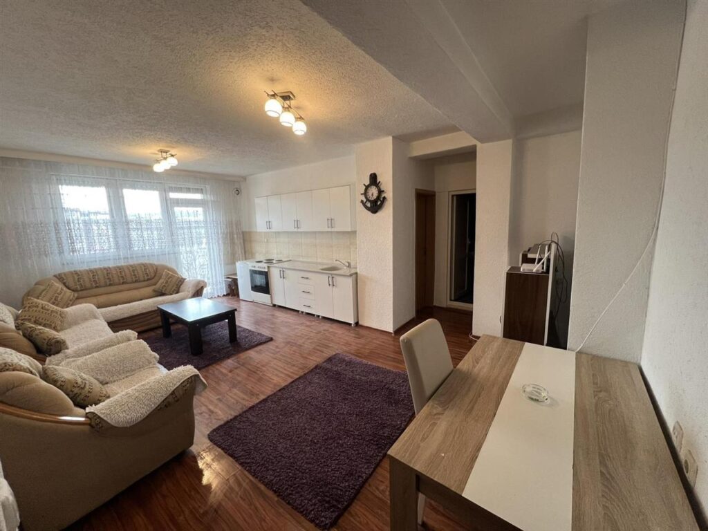 Leshoj banesen me qera (1)