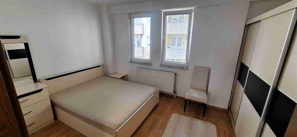 Leshoj banesen me qira ne qender afer 4 llullave (4)