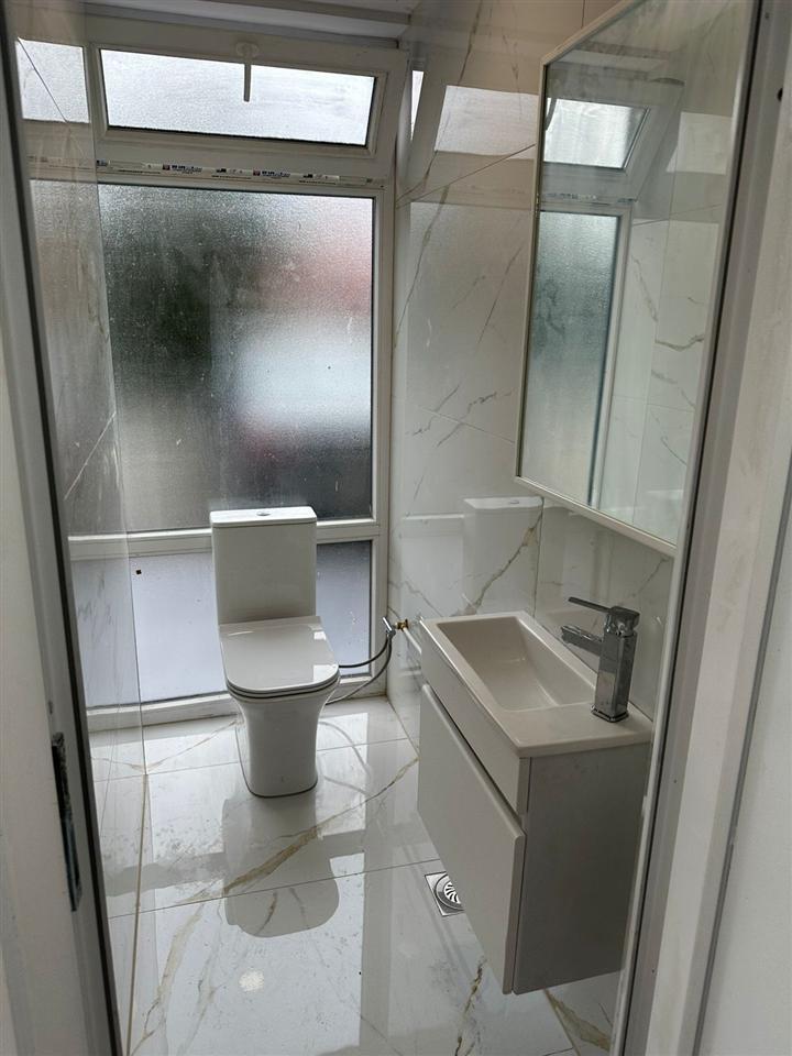 Shitet banese me lokal ne ulpiane prishtine